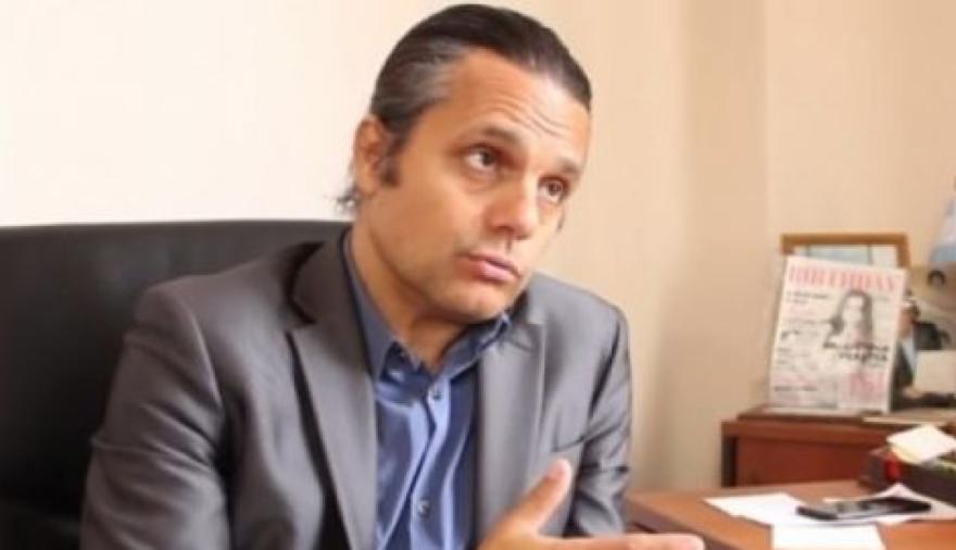 Peretta cruzó a la ANMAT: “La venta libre de medicamentos es un disparate”