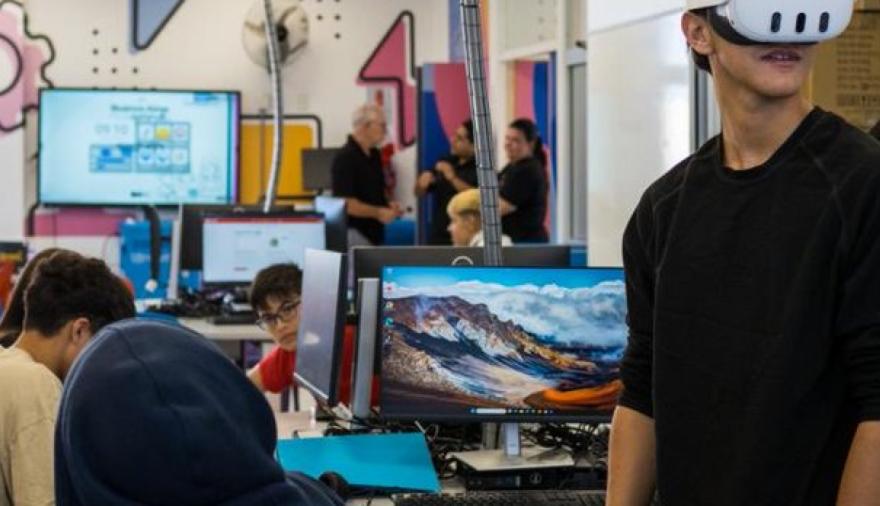 La Ciudad incorporará inteligencia artificial en las escuelas primarias y secundarias