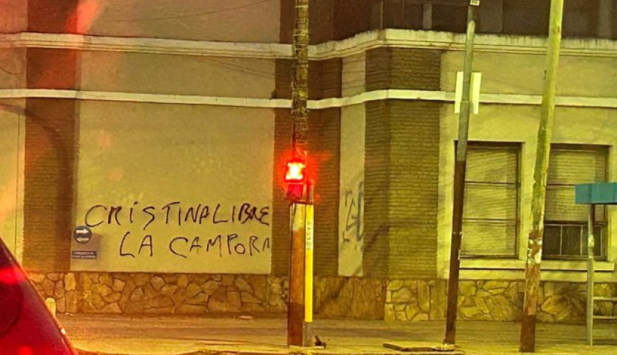 Julián Álvarez denunció una campaña de vandalismo y apuntó contra la gestión anterior