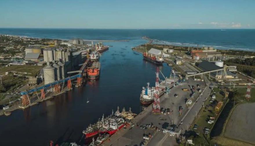 Intendentes reclaman a Nación la reactivación del tren a Puerto Quequén