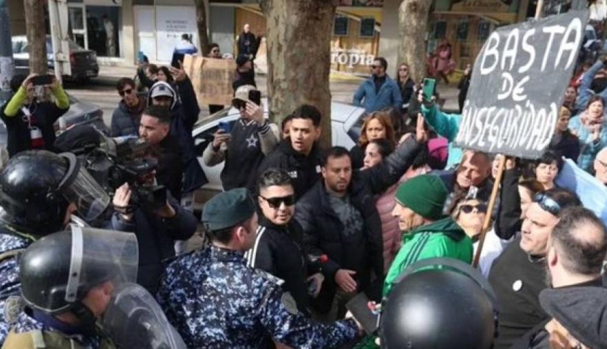 Tres crímenes en 48 horas desataron una masiva protesta en Mar del Plata