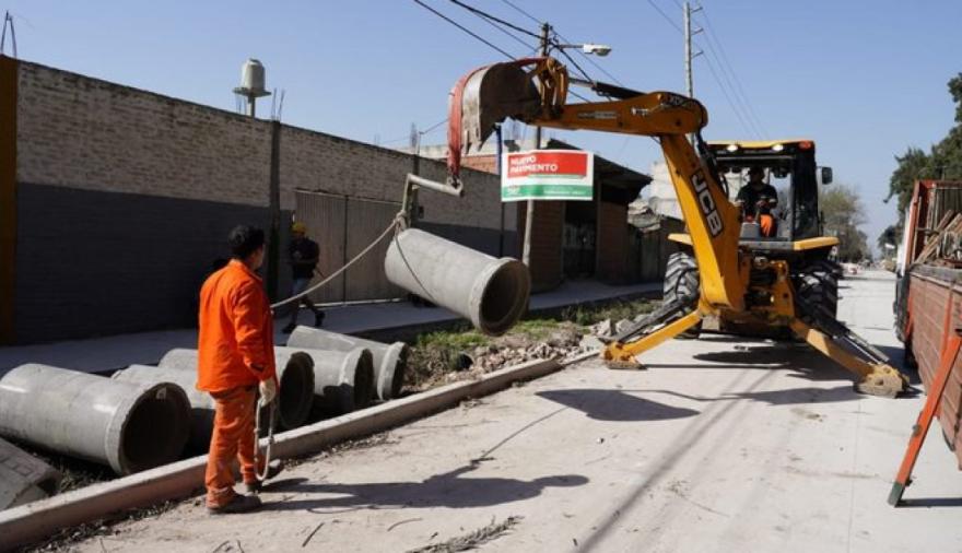 Obras, contratos y millones: piden transparentar la gestión de Gray