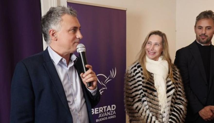 Pareja respaldó a Santilli para la Gobernación y acelera el armado libertario bonaerense