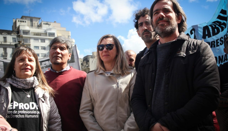 Del Caño convocó a la Marcha de la Bronca y cuestionó el Presupuesto 2027