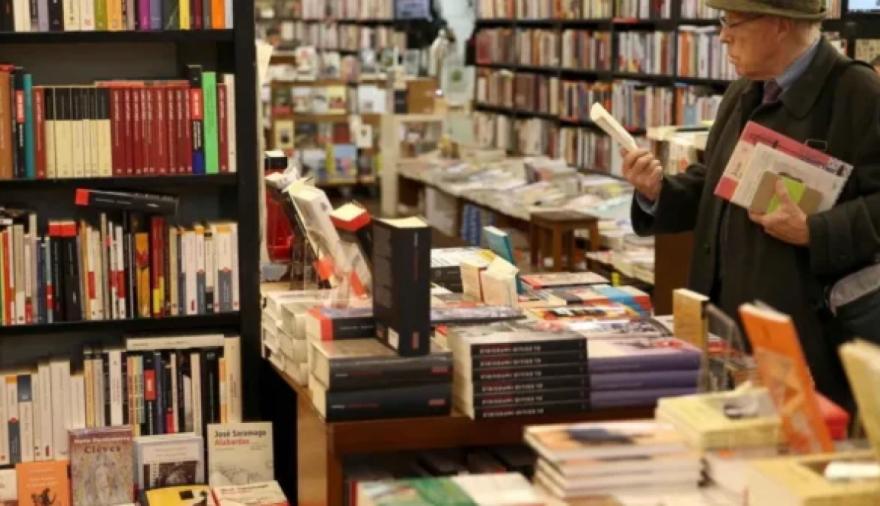 Librerías en emergencia: la facturación real cayó más del 41%
