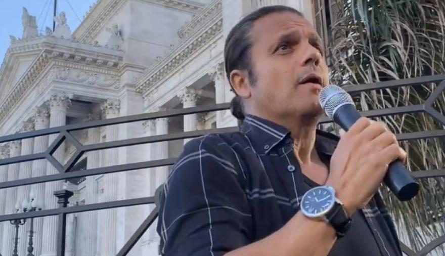 Peretta reclama un lugar para los farmacéuticos en las decisiones de salud