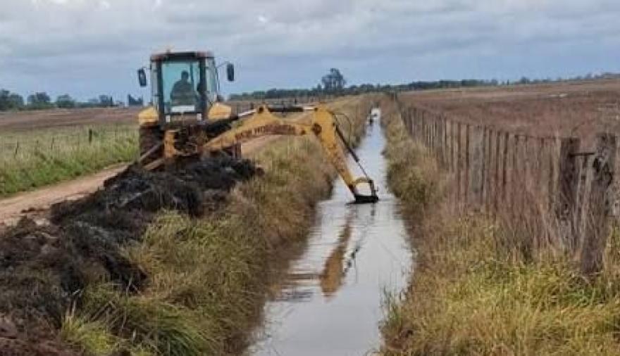 Lincoln denunció canales clandestinos en campos y advirtió por el riesgo de nuevas inundaciones