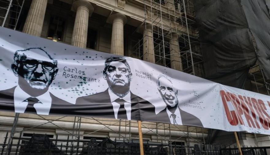 La Corte suspendió la derogación de la Ley de Tierras