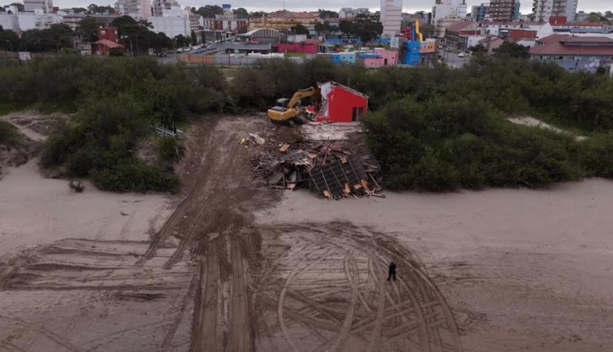 La Costa demolió un balneario y retirará otros cuatro