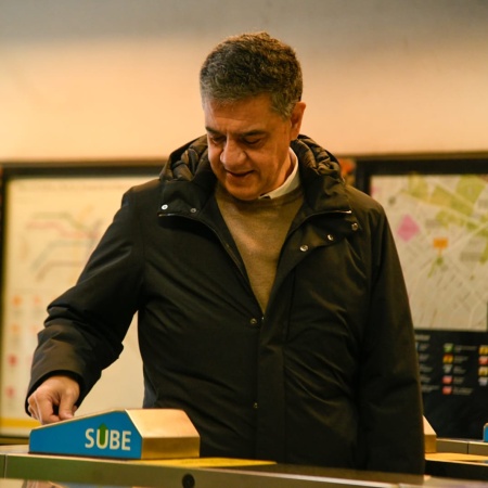 Jorge Macri anunció un nuevo sistema de videovigilancia para los coches del subte