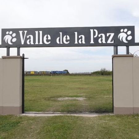 Junín: Petrecca inauguró el primer cementerio de mascotas de la región