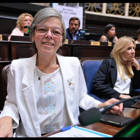 Diputada radical presentó una batería de propuestas vinculadas al empleo, la educación y la producción