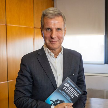 Martín Redrado arma su desembarco bonaerense: “Vamos a ser la tercera vía que pelee a estos dos sectores”