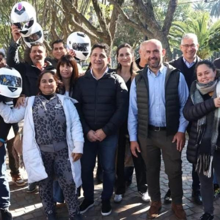 Sanzio y Marinucci entregaron equipamiento vial y proyectan obras en la terminal de Baradero