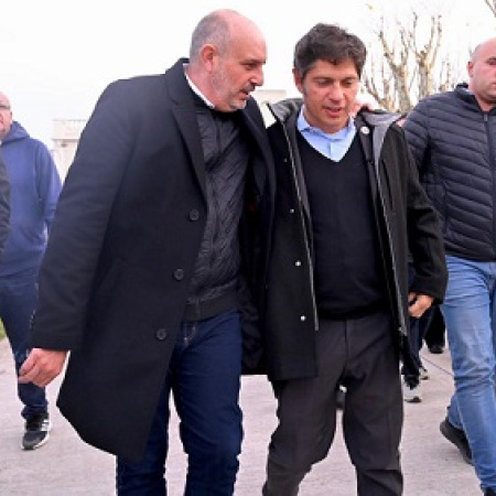 Kicillof desembarca en la Cuarta con intendentes massistas y anuncios clave