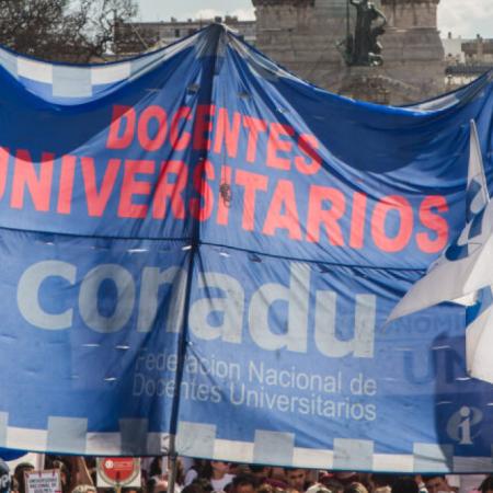 Docentes universitarios anuncian paro desde el 11 de agosto
