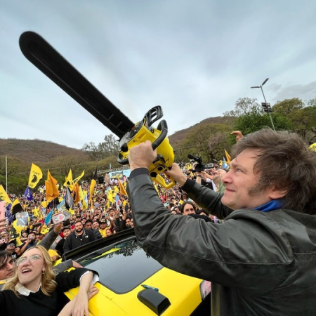Milei lanza la campaña bonaerense de La Libertad Avanza con un acto en el Conurbano