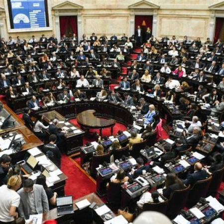 Diputados debatirán este miércoles una agenda cargada de tensión con el Gobierno
