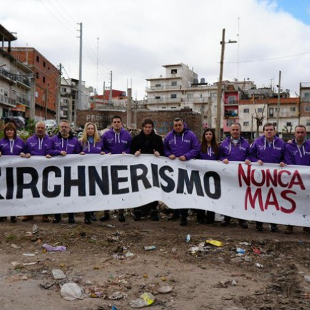 “Con el Nunca Más no se jode”: críticas a Milei por la banalización de la memoria