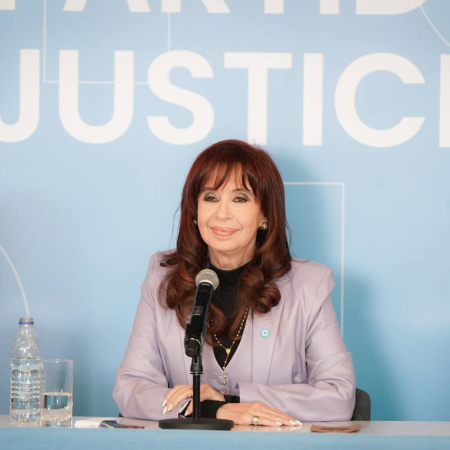 Cristina Fernández a Milei: “Te van a sacar con chaleco de fuerza”