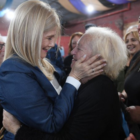 Magario llamó a frenar a Milei en las urnas: “Los bonaerenses no pueden seguir sufriendo”