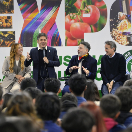 Kicillof cerró campaña en Merlo: “El Gobierno nacional gobierna odiando a su pueblo”