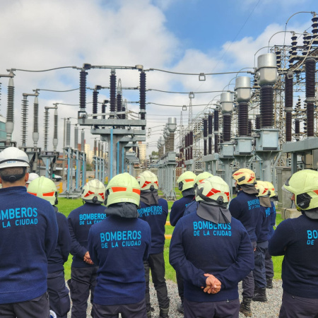 Bomberos de CABA participaron de una jornada de formación en subestaciones de Edenor