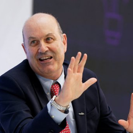 Sturzenegger redobla la apuesta contra los aportes obligatorios en Comercio