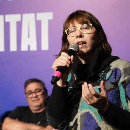 Según Batakis, Milei “ya no tiene resto económico ni músculo político”