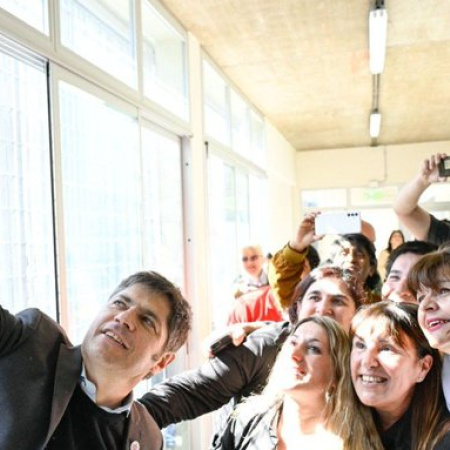 Kicillof retoma la campaña y encabeza actividades con candidatos nacionales