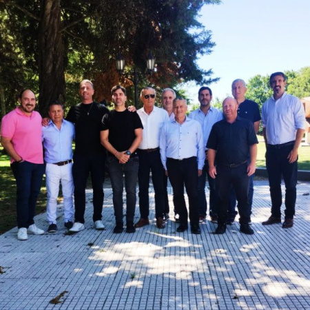 El "Grupo de los 12" responsabilizó a Milei por la crisis en la PBA