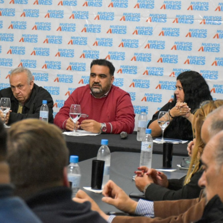 Luayza y dirigentes de Nuevos Aires proyectan el futuro del espacio en la provincia