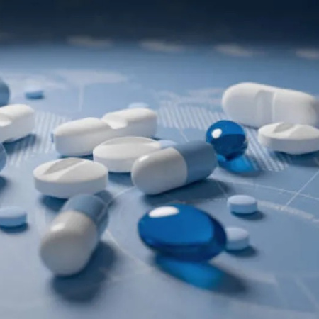 Kreplak pide al Senado aprobar la ley para crear el Centro Farmacéutico Bonaerense