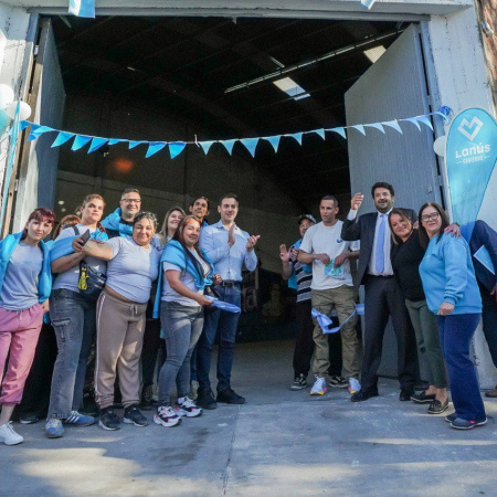 Julián Álvarez y el ministro Juan Martín Mena presentaron el Polo Productivo de Inclusión Social
