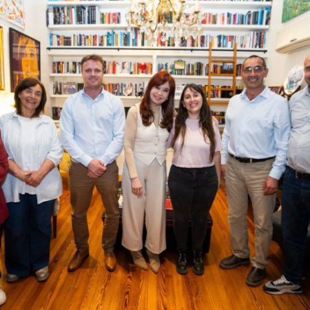 Cristina Kirchner recibió a intendentes y referentes de La Cámpora de la Séptima