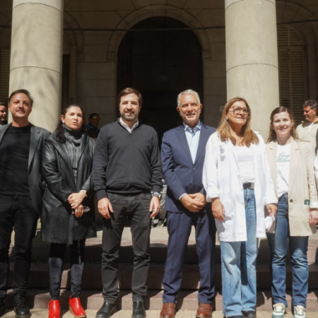 La Plata: entregaron al Hospital de Niños fondos del plan de compactación municipal