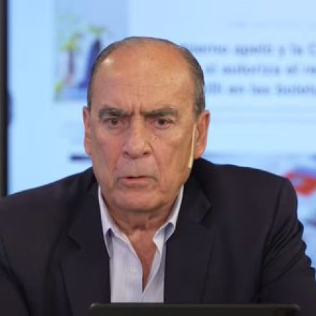 Francos apuntó a Santiago Caputo: “Hay quienes deciden sin asumir responsabilidades”