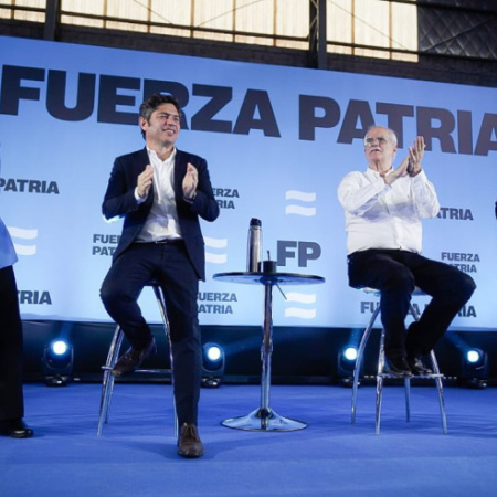 Junto a Taiana, Kicillof reunió a la militancia peronista en La Matanza: fuertes críticas a Milei