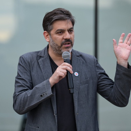 Carlos Bianco: "El Presidente no puede ser empleado de otro país"