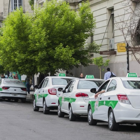 La Plata: Taxistas y remiseros marcharán contra las aplicaciones de transporte