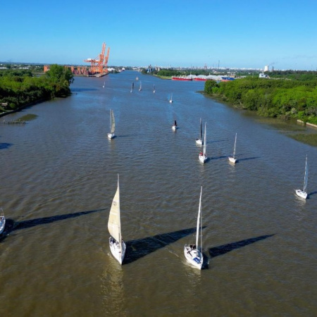 Más de 200 tripulantes protagonizaron la segunda Regata Canal Magdalena