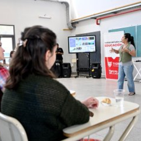 Elegir el futuro: Tigre impulsa la orientación vocacional