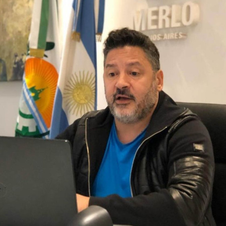 Menéndez anunció que Merlo tendrá oficinas en China: "Seguimos creciendo con orgullo"