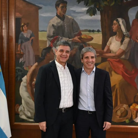 Macri y Caputo se reunieron, pero la disputa por la coparticipación sigue
