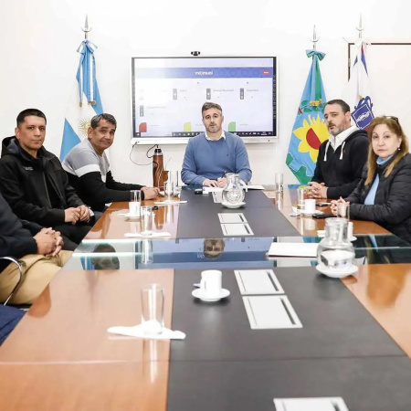 Pilar: Achával otorgó un nuevo aumento salarial del 5 % para los trabajadores municipales