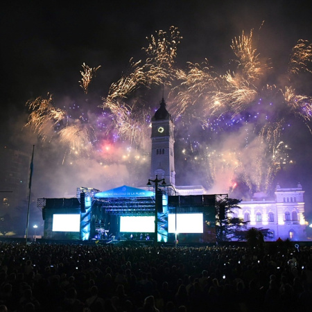 La Plata celebra su 143° aniversario y dio a conocer los artistas que se presentarán en Plaza Moreno