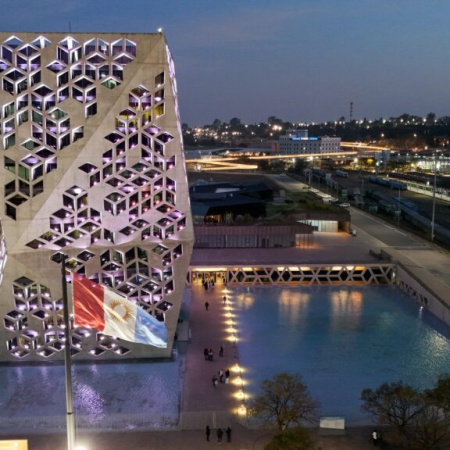 Llaryora anunció una baja impositiva histórica que promete alivio fiscal y más inversión para 2026