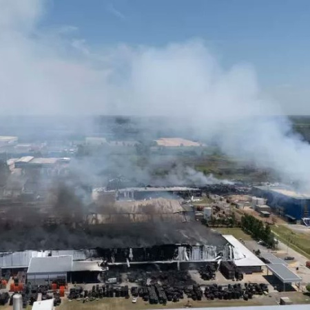 Tras el incendio, Granados confirmó que “cinco industrias perdieron todo”