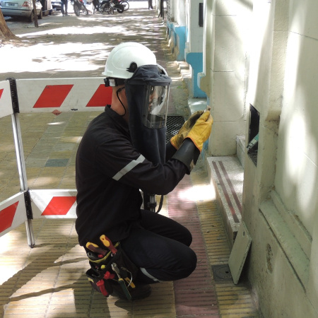 Fraude masivo: EDELAP descubre supermercados con medidores adulterados y comercios colgados de la red