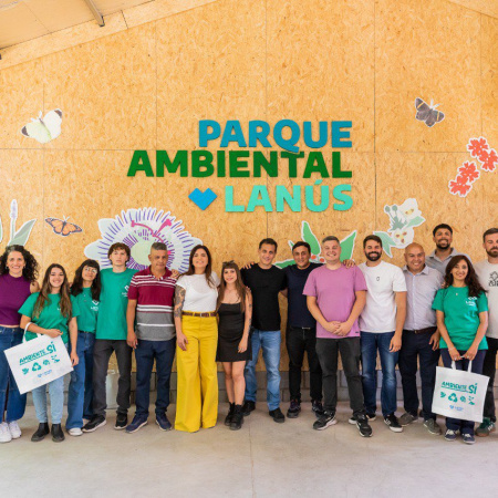 Julián Álvarez y Daniela Vilar inauguraron el parque ambiental de Lanús